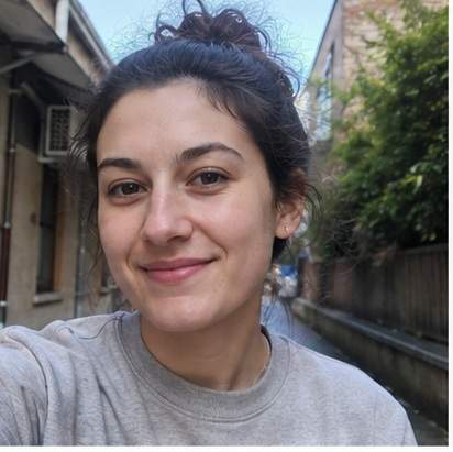 Portrait avatar of Elena sharing a distinct image-to-pixel-art experience