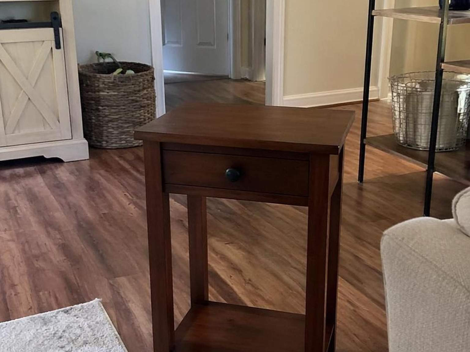 remove table from video feature image 1