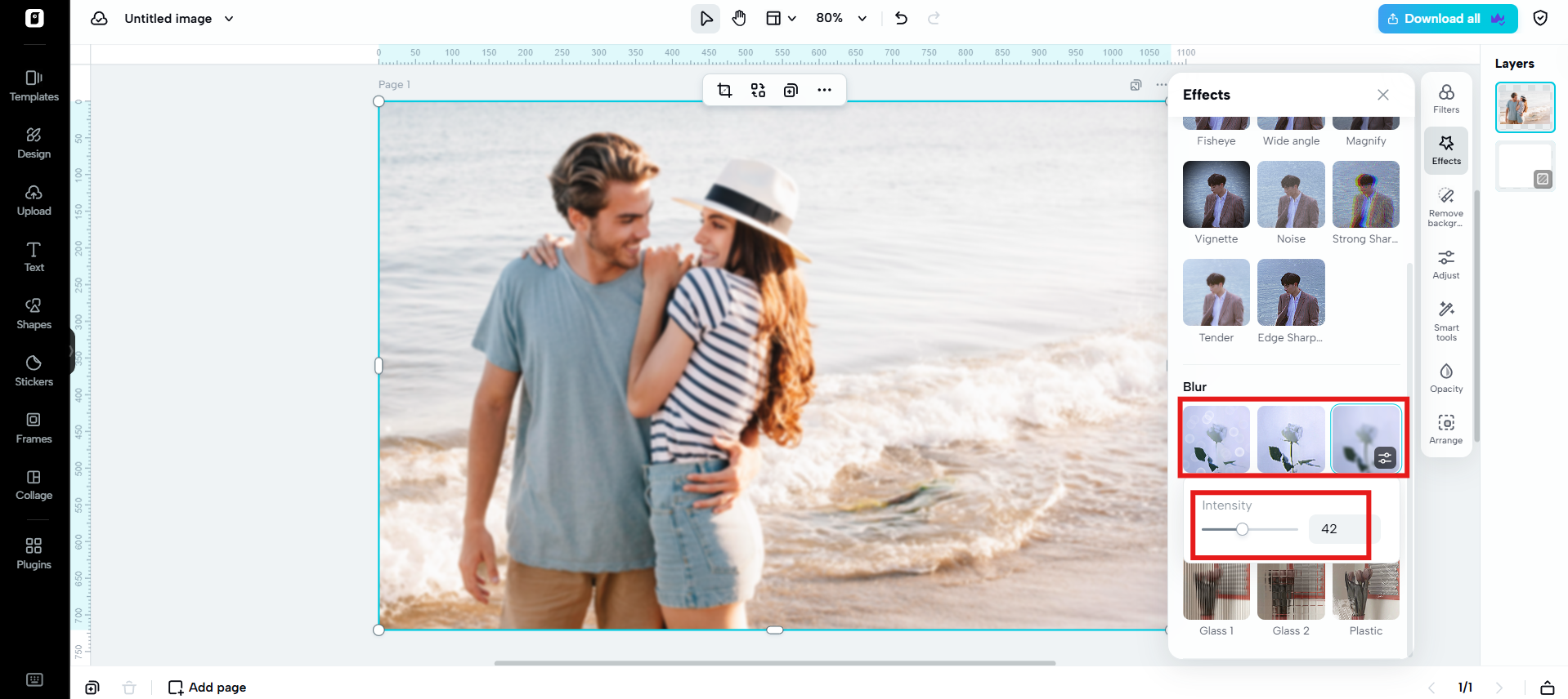 Примените размытие и настройте интенсивность.