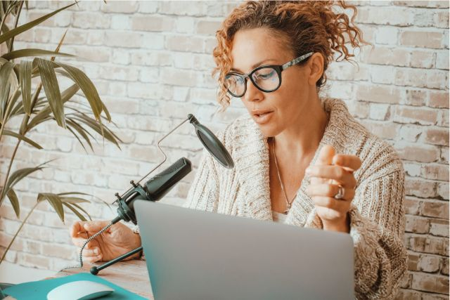 The use of an online teleprompter