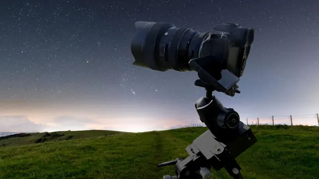 Image showing a star tracker - an astrophotography kit for beginners