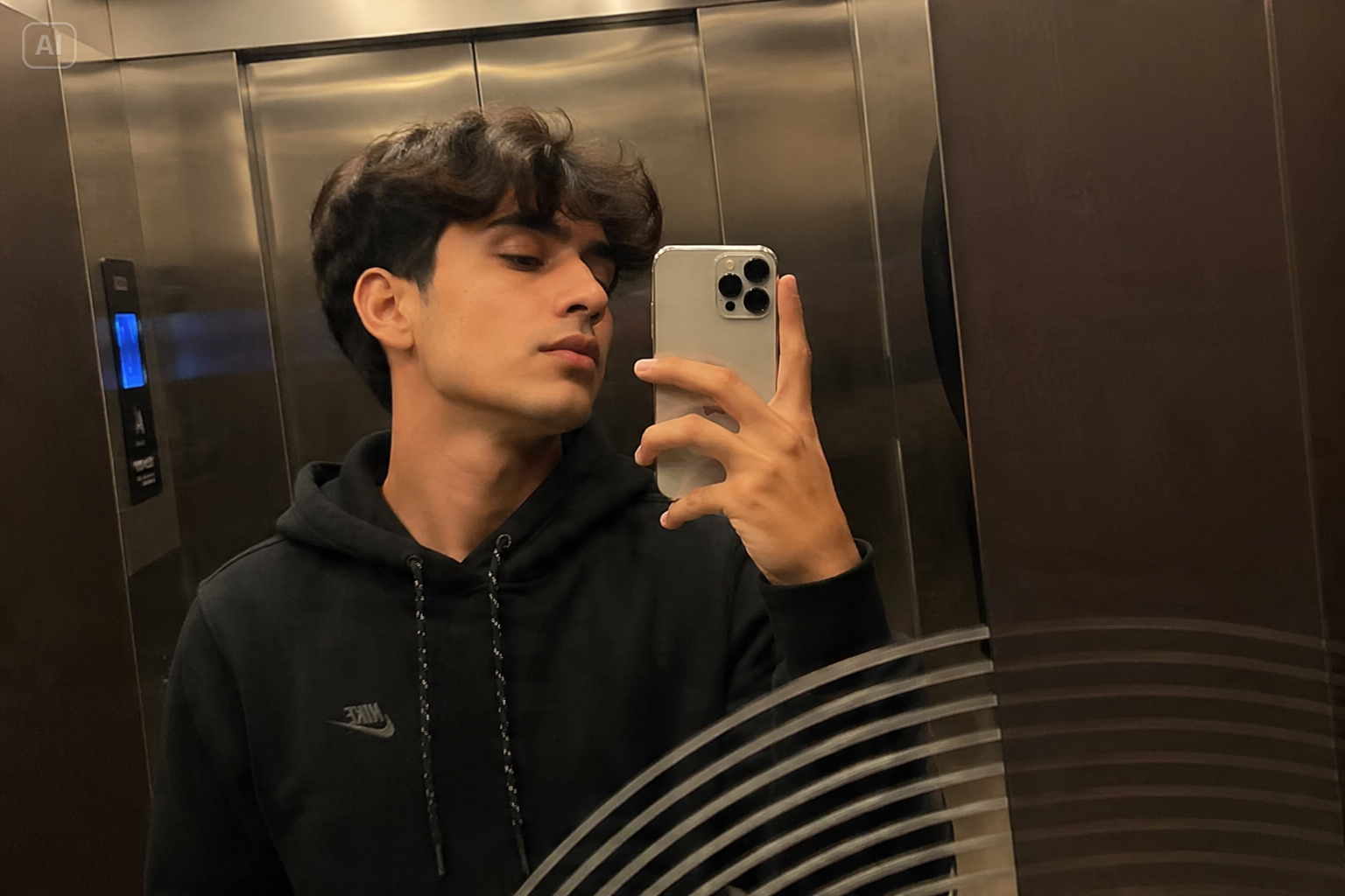 Spiegel Selfie Junge