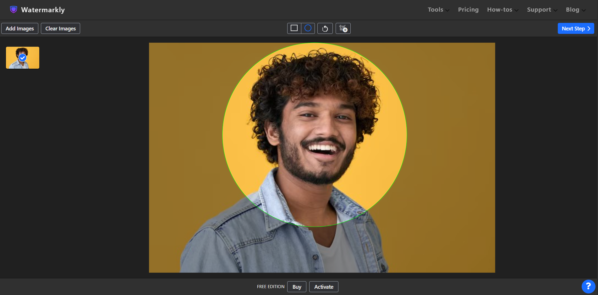 Interface of Watermarkley - an online tool to round crop images