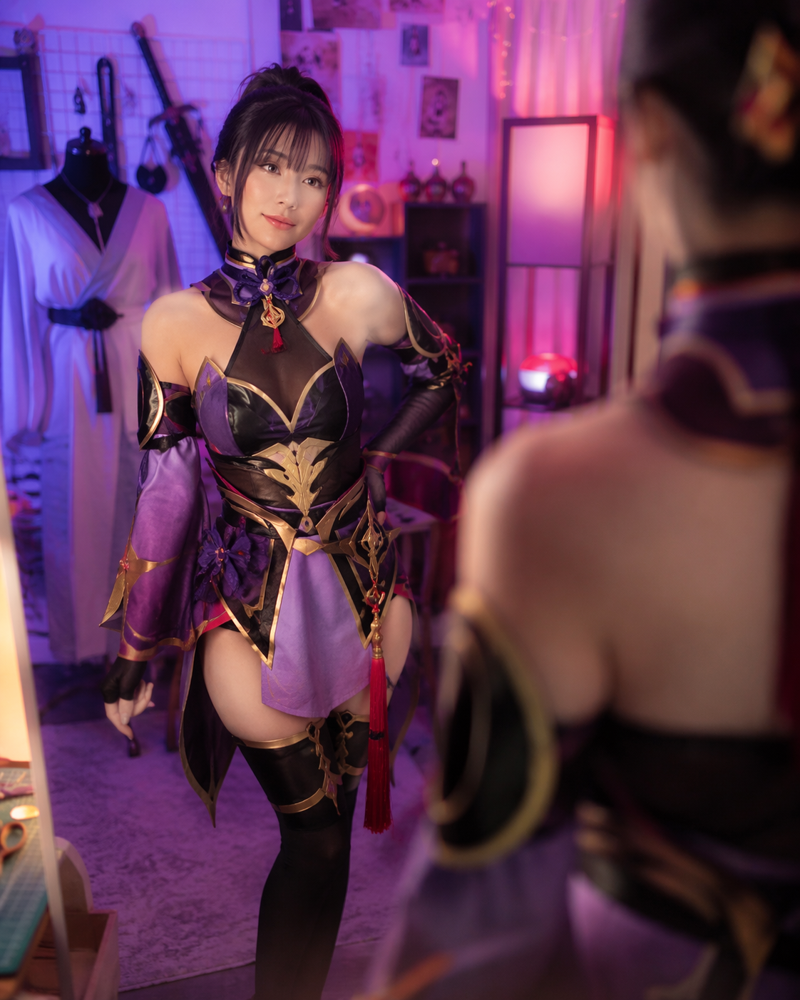 Dreamina cosplay outfit try on prompt example 5: Color and Prop Test