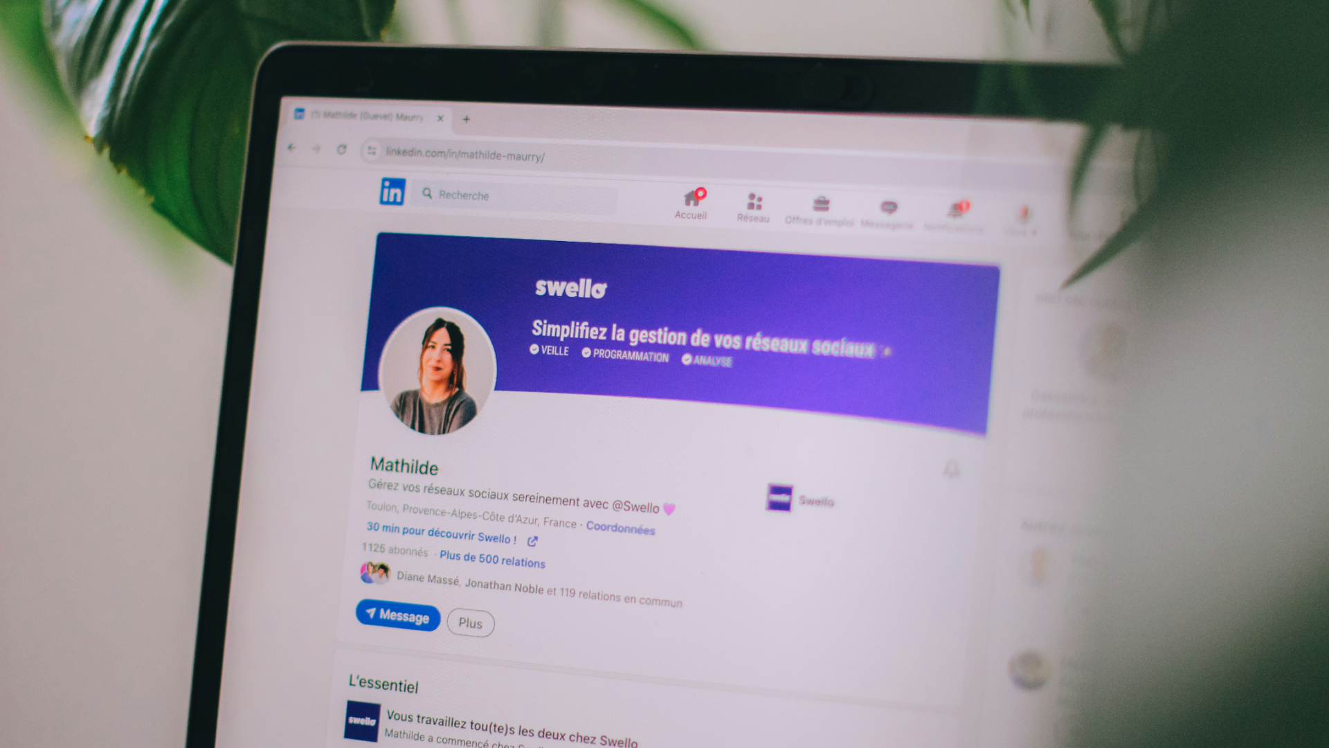 Suggestions to follow when using AI to create profile pictures