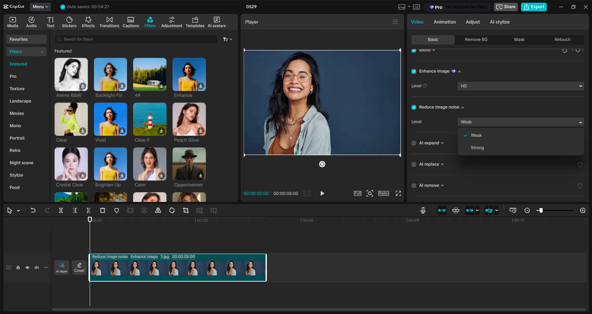 Interface of the CapCut desktop video editor - the best free Facebook photo editor