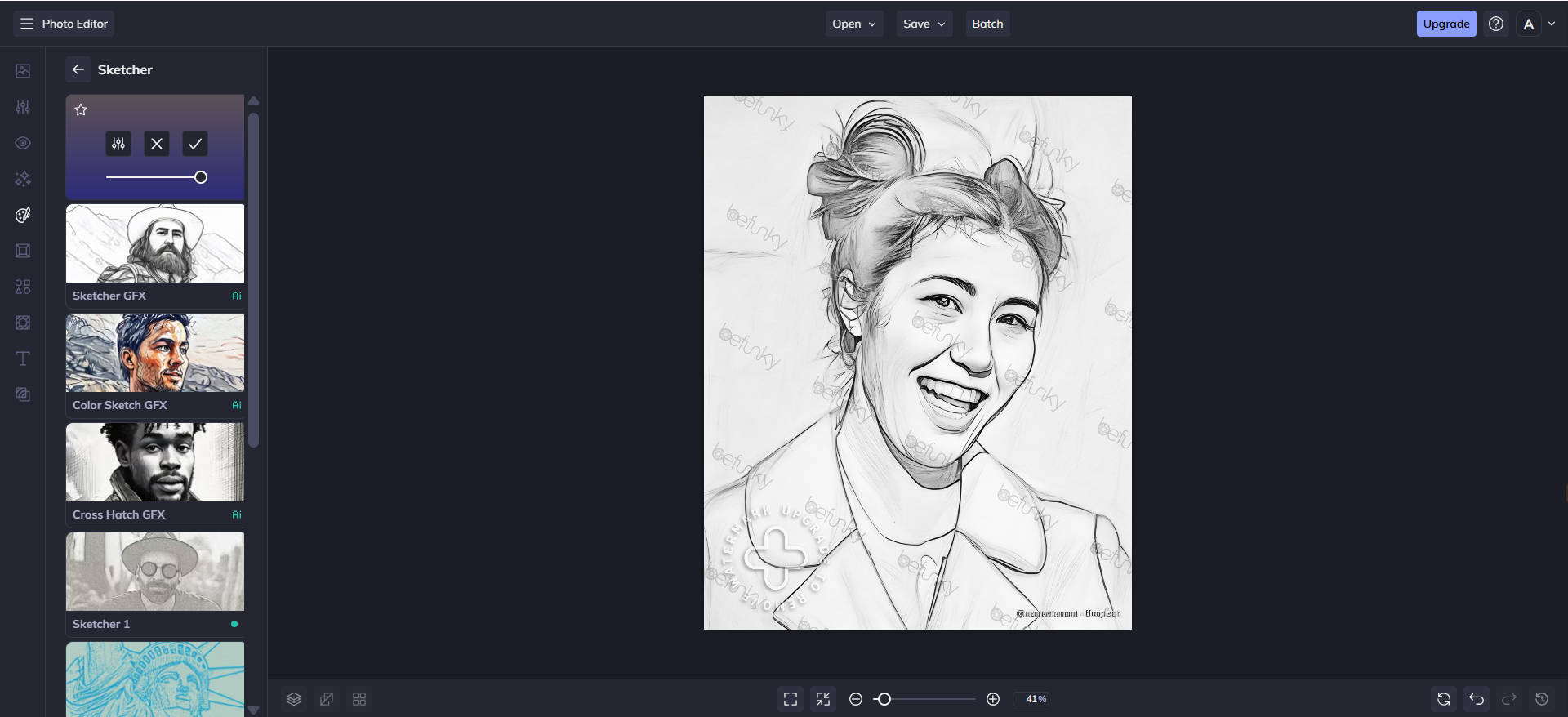 Autorretrato de carbón con aplicación de filtro de belleza
