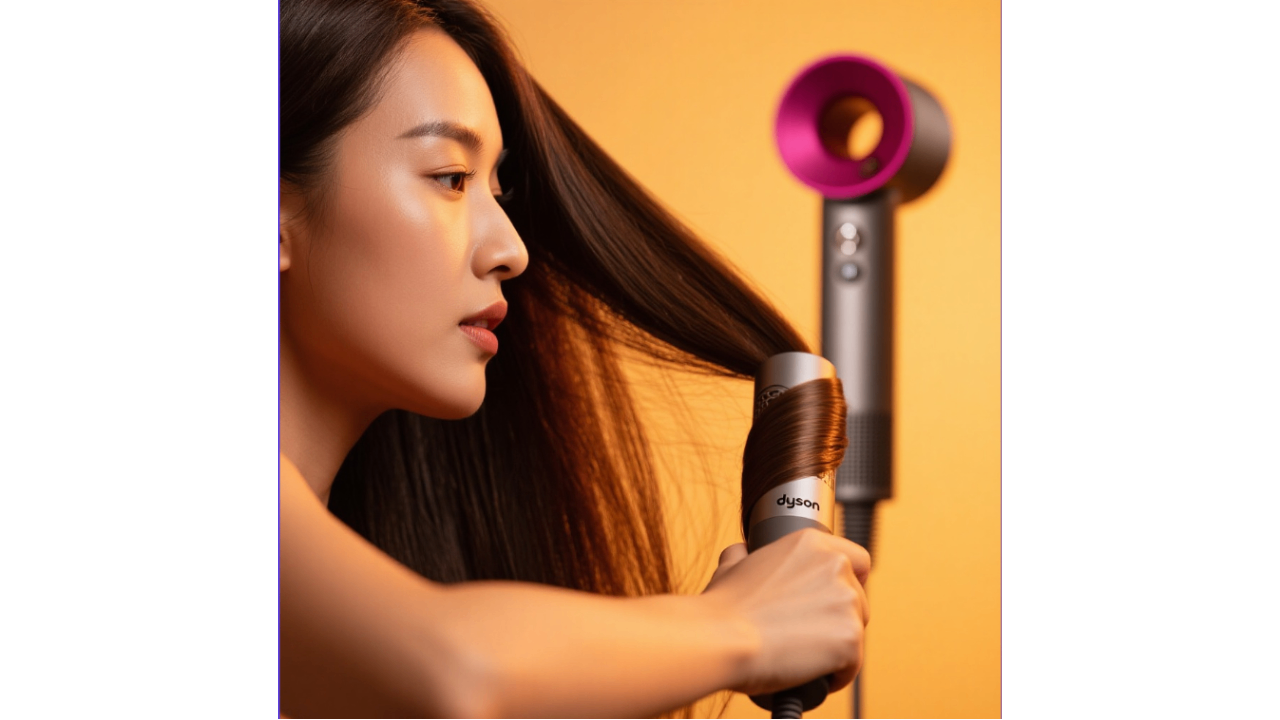 Dyson Airwrap demo example