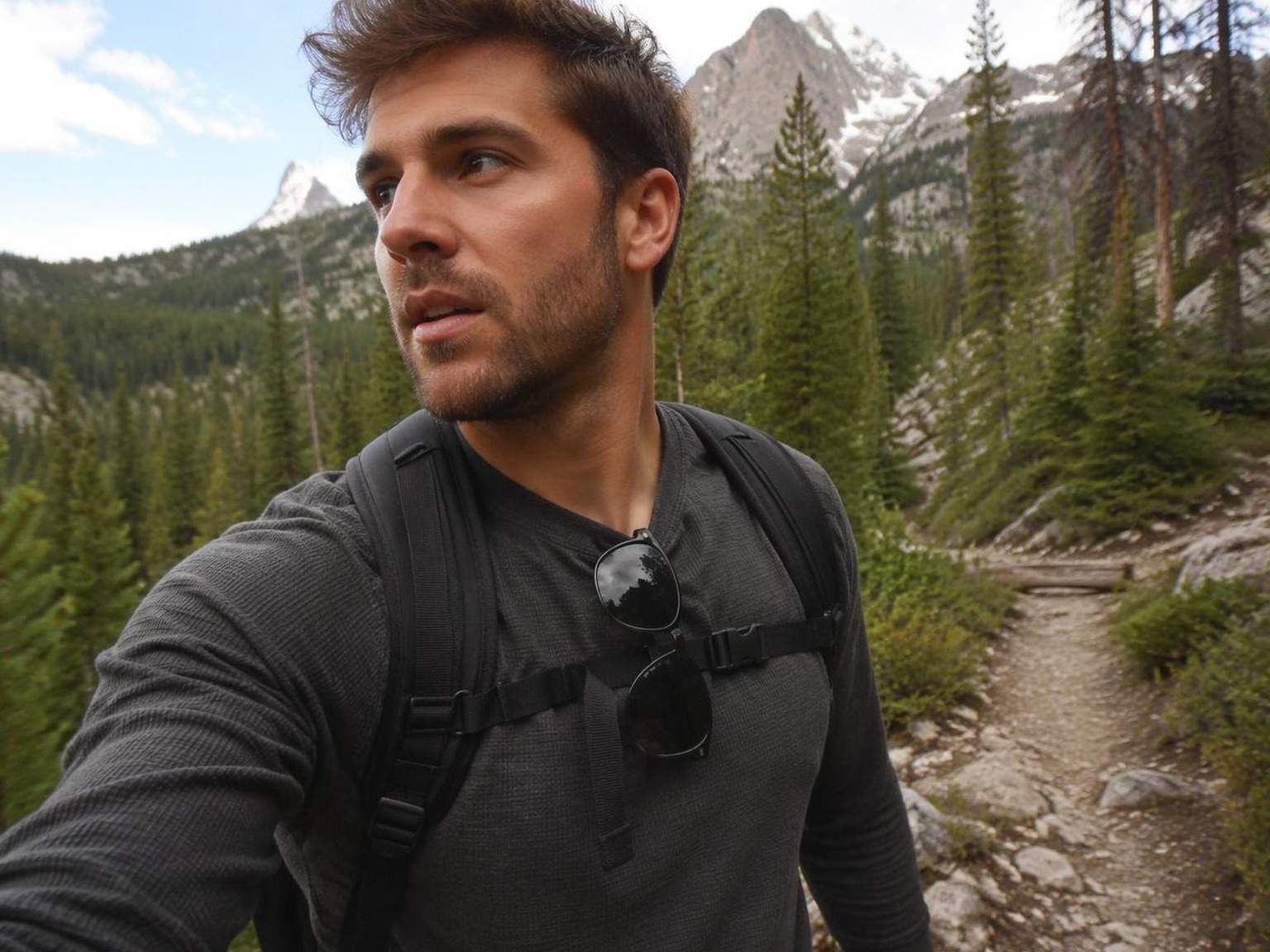 remove sunglasses from video feature image 1