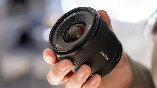 Image showing a wide-angle lens - the best lens for astrophotography