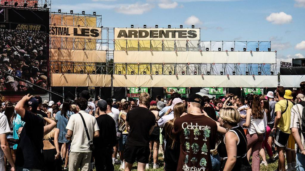 Les Adrentes - the popular summer music festivals