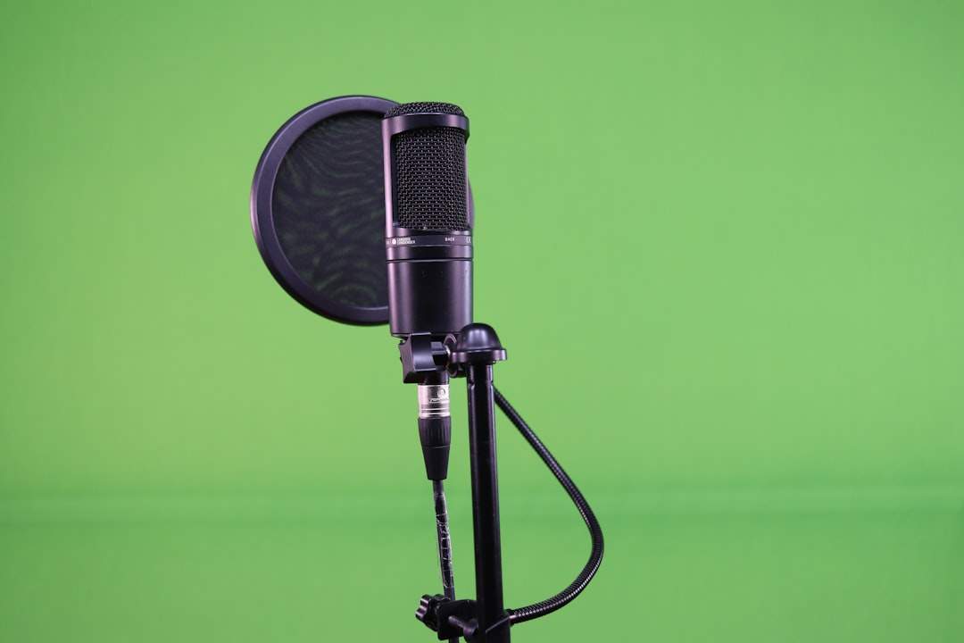 Condenser mic with pop filter in acoustic booth
