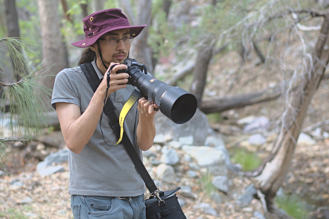 Zoom lens for nature photography