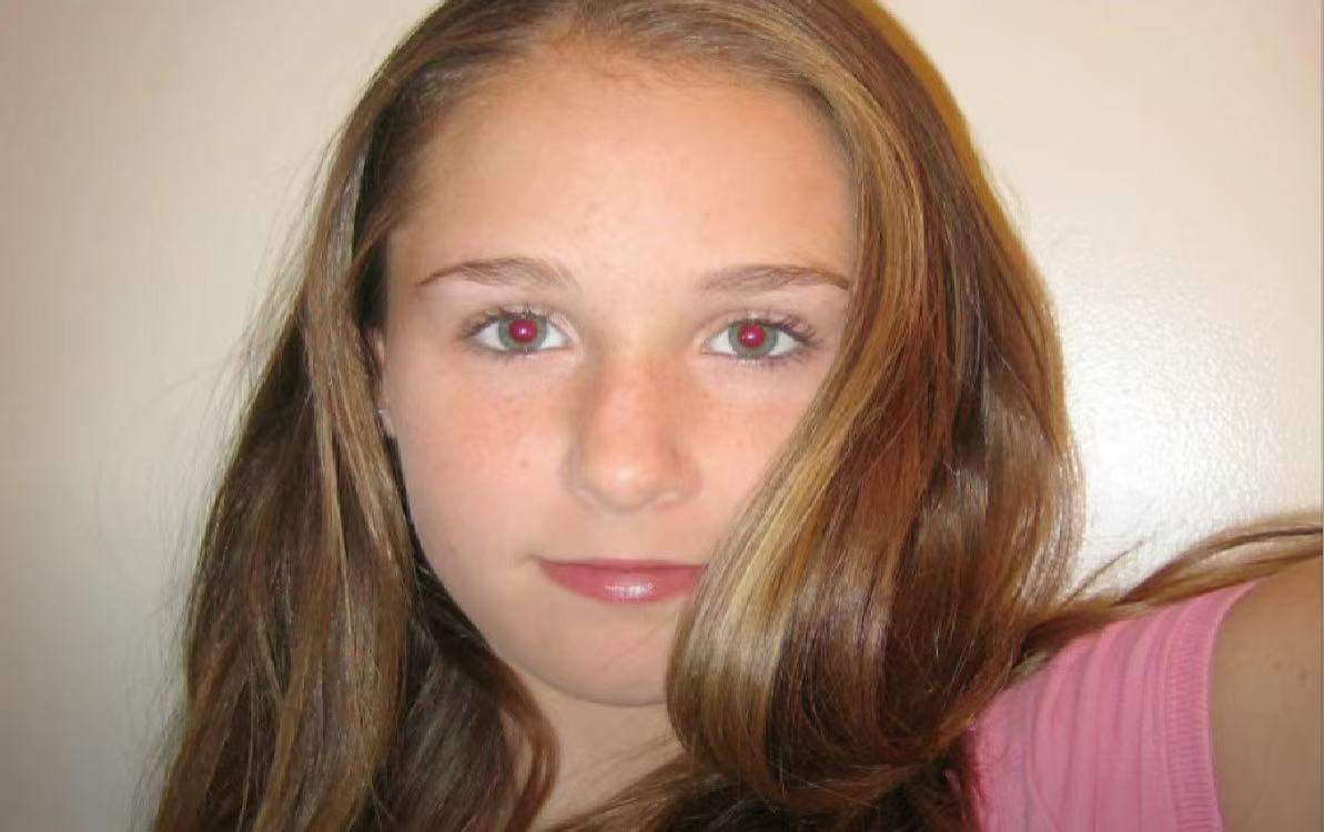 Red eyes in photos