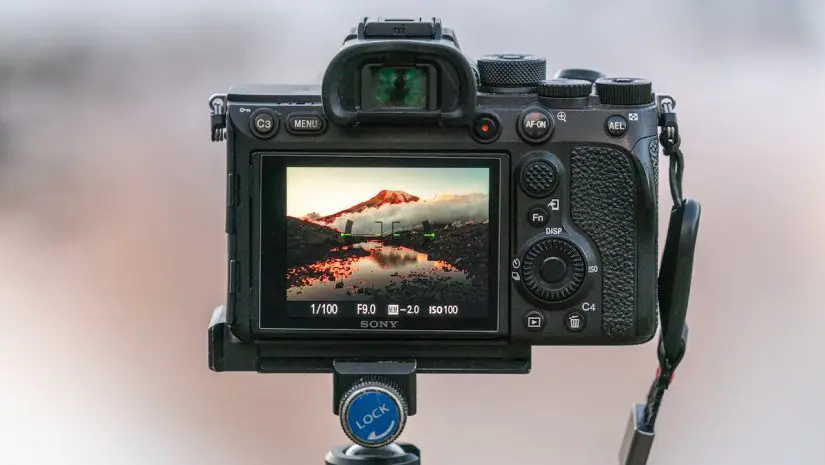 Sony A7 focus peaking camera