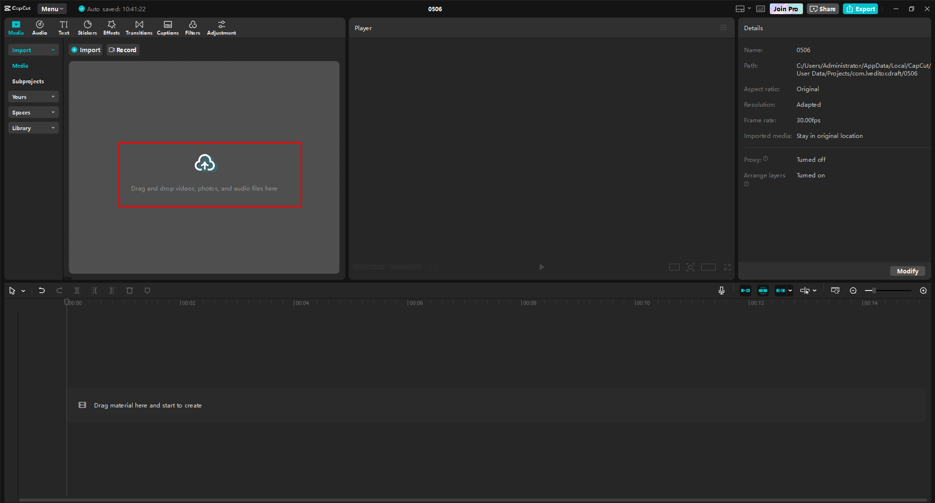 Запустіть CapCut та імпортуйте своє відео