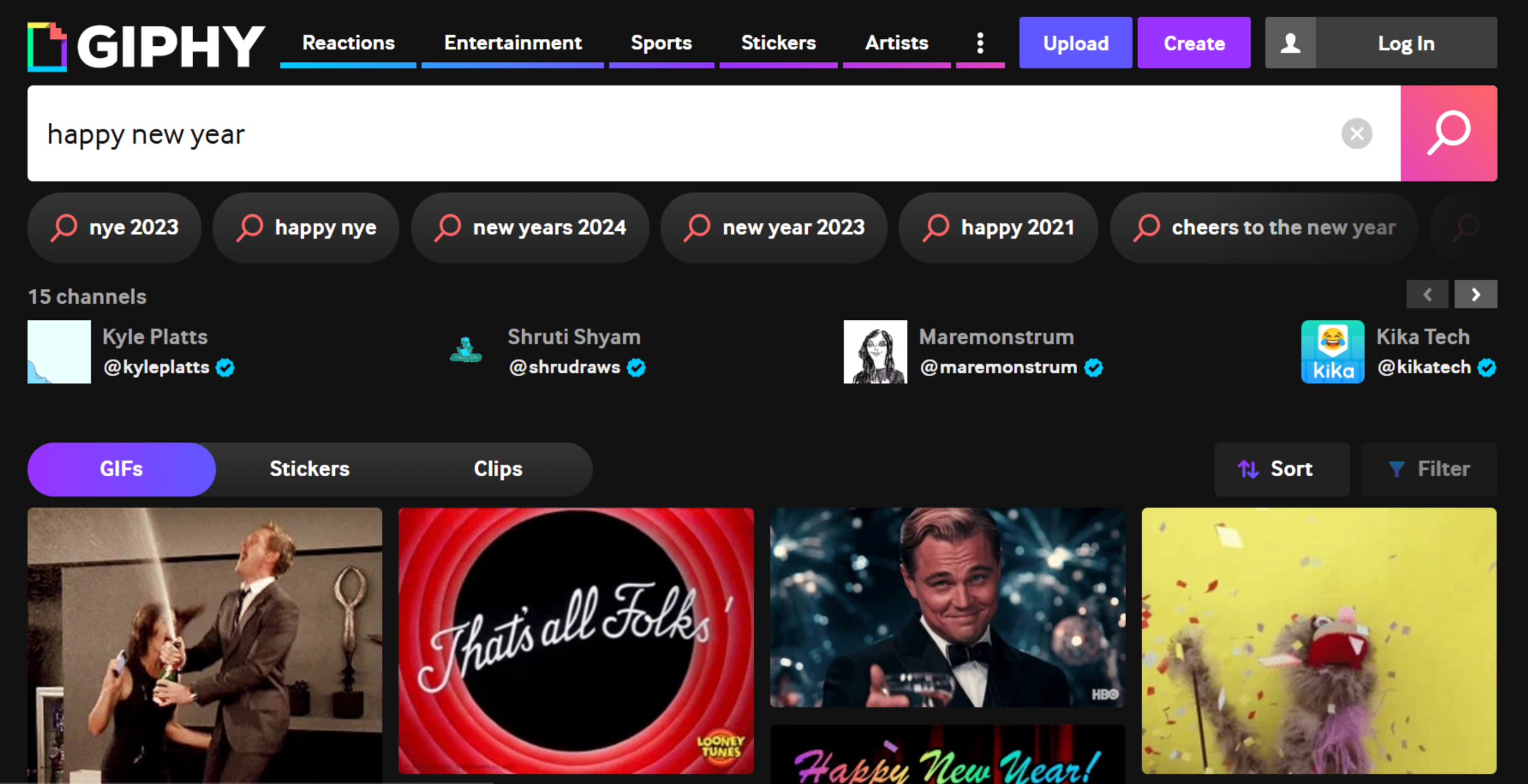 Інтерфейс GIPHY - надійний інструмент для отримання безкоштовних анімацій з новим роком 2025