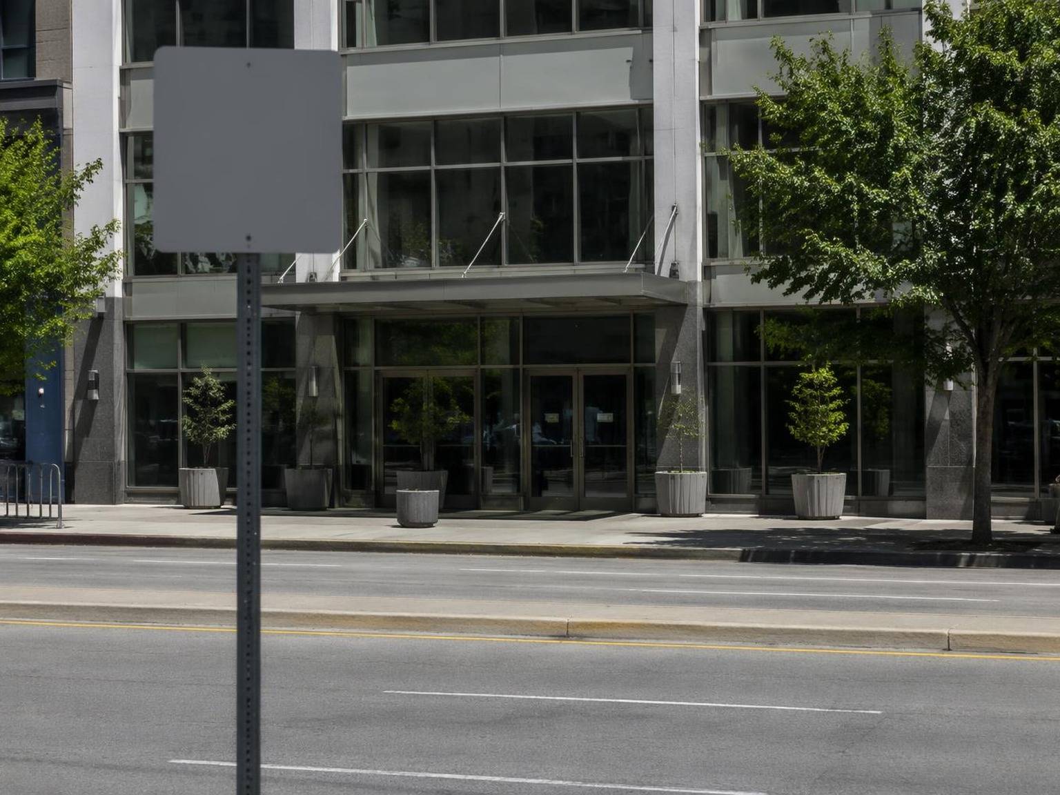 remove street sign from video creator review avatar 6