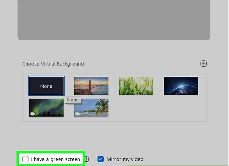 Showing how to use green screen for Zoom virtual background on desktop