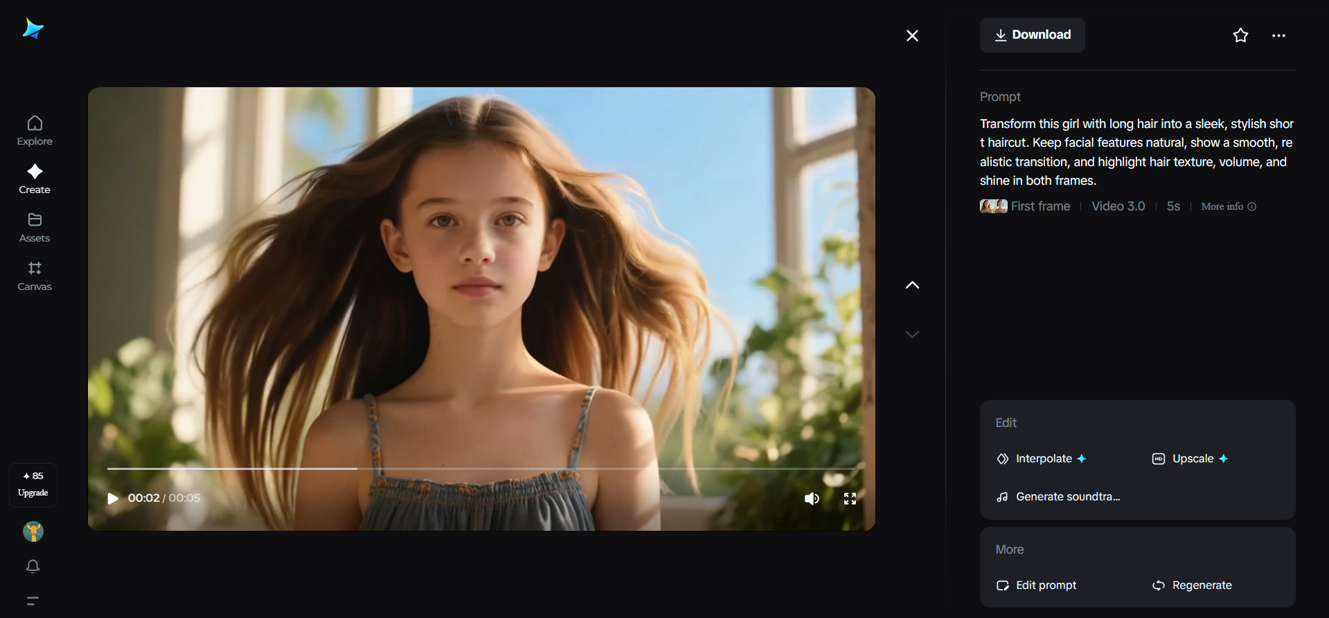 ロングヘアからショートヘアにカットする女性の動画