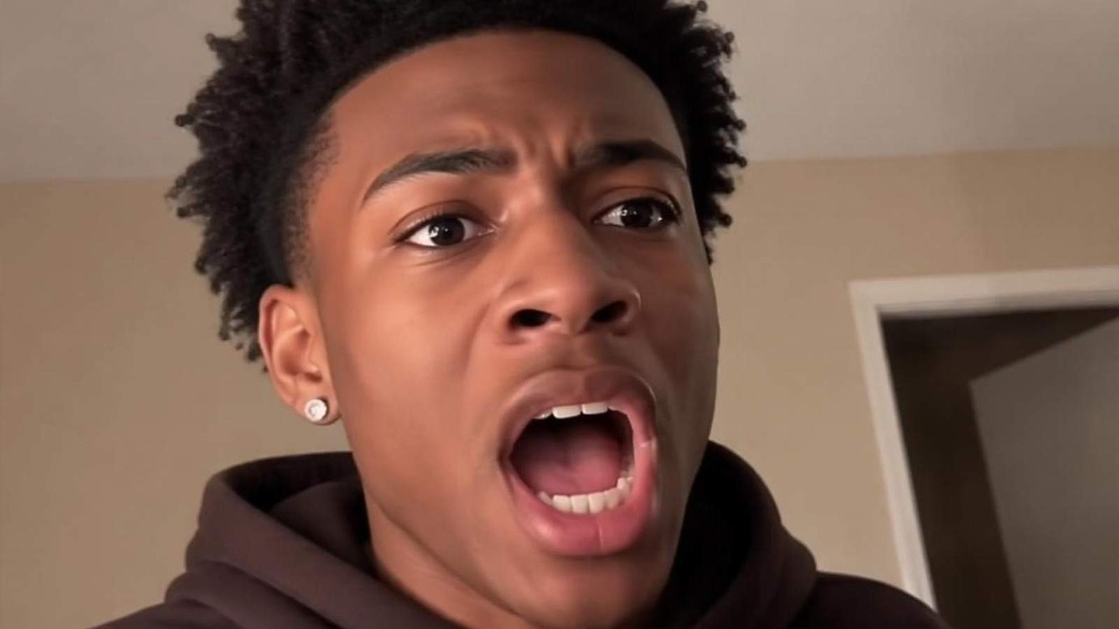 reaction meme lip sync AI template cover
