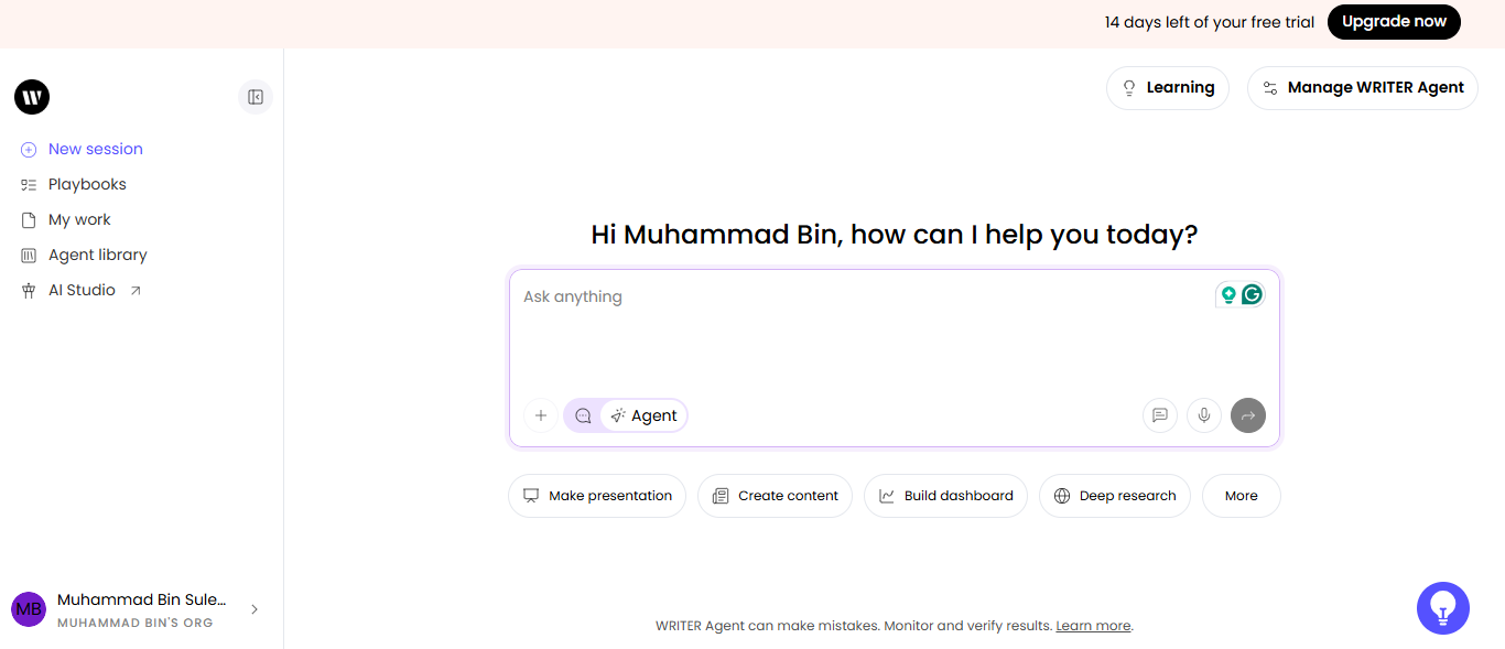 Writer - AI tool for social media copywriting