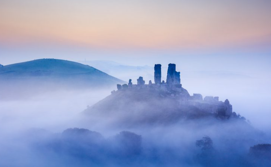 Best ideas for blue hour photography: Mist and atmospheric scenes