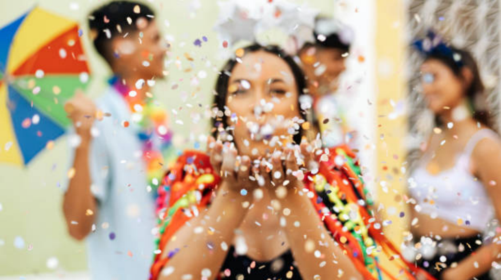 Modelo de vídeo promo de Carnaval pronto para viralizar nas redes sociais