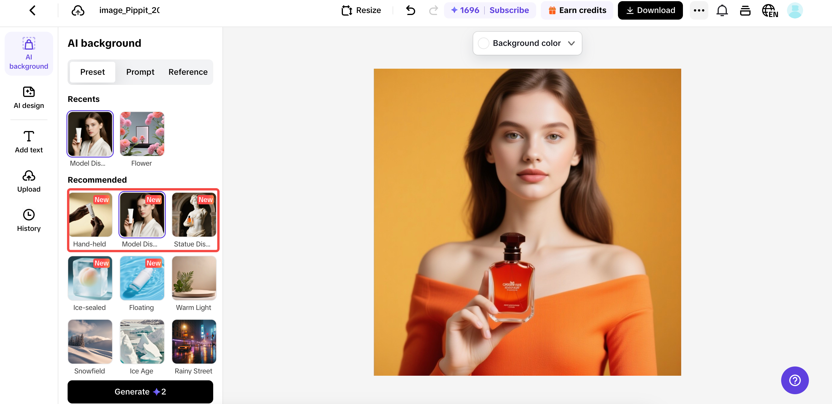 손에 향수를 들고 있어 보세요