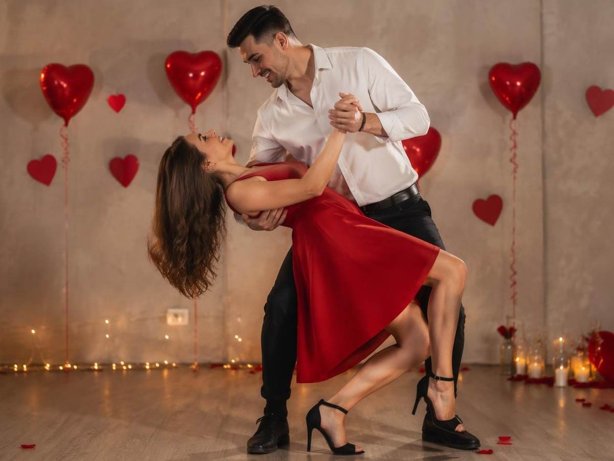 Valentine dance video generator IA prompt cover 3 em 4: 3