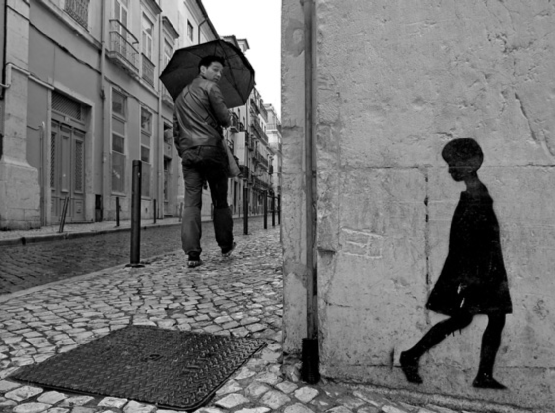 How to take candid shots like an expert: Stay mobile