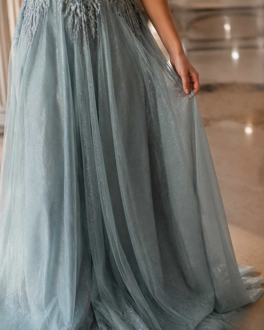 Dreamina prom dress try on prompt example 4: Dance-Night Portrait