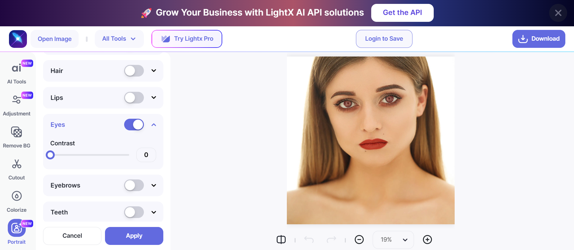 Schnittstelle von LightX - einem Online-Red-Eye-Fotoeditor