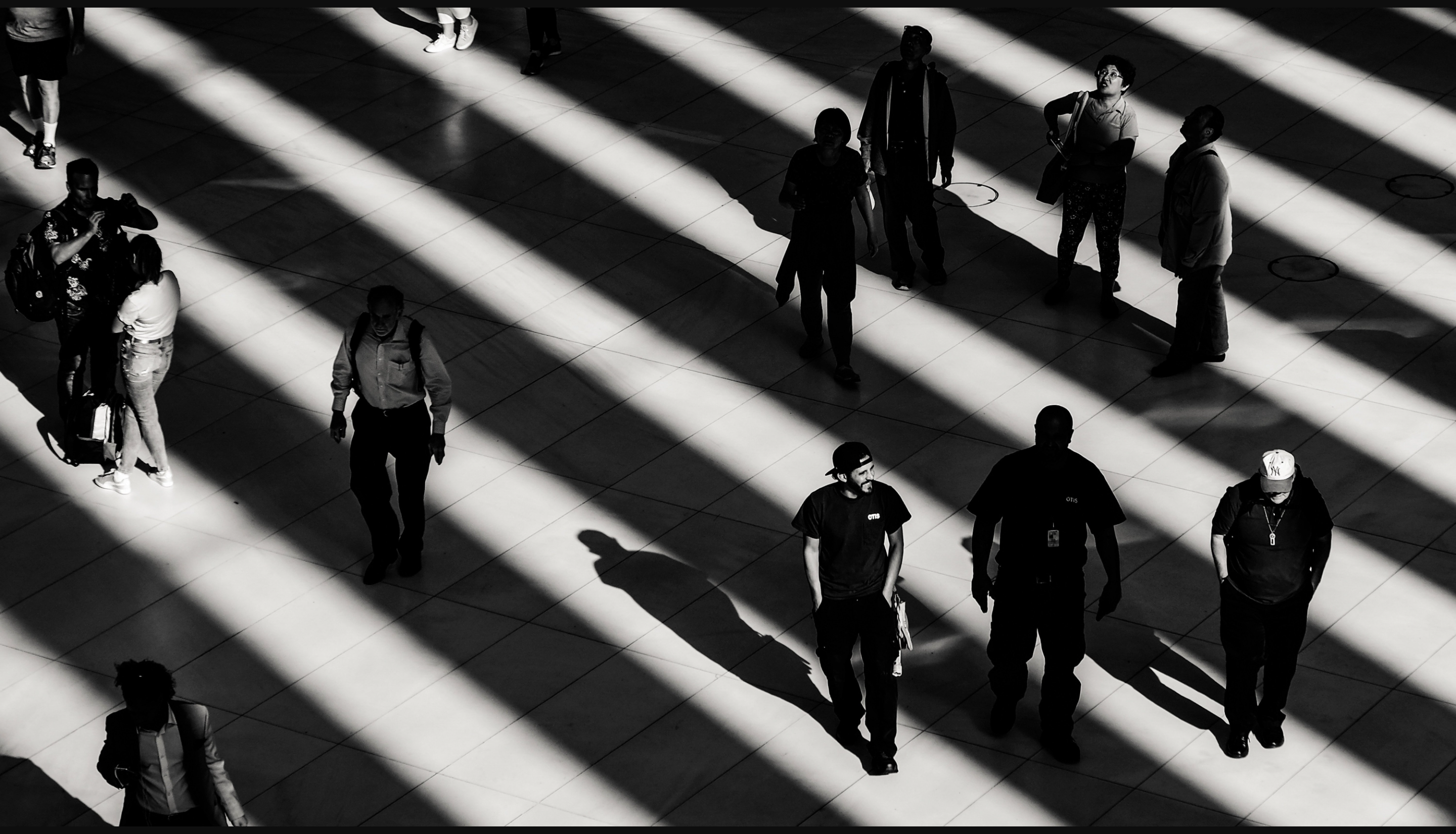 Are people essential in street photography