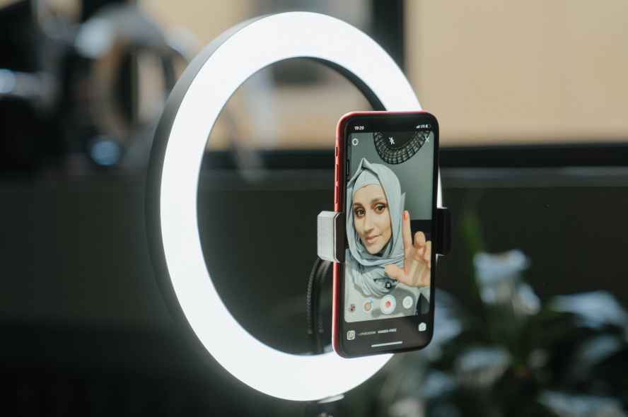 Good lighting setup for Instagram Reels