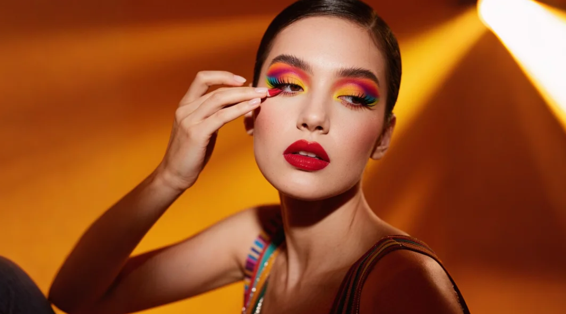 ศิลปะการพลิกโฉมเมคอัพ