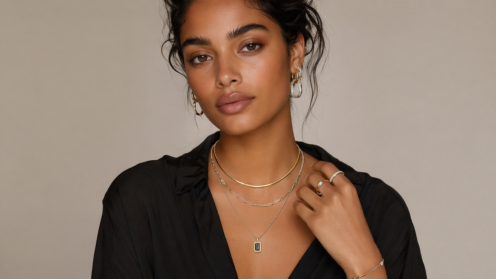 Dreamina virtual jewelry try on prompt example 1: Layered Jewelry Portrait
