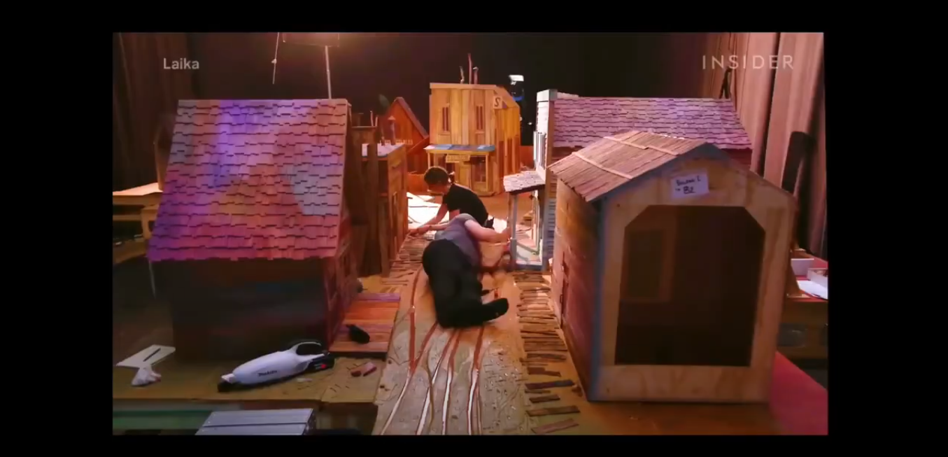 Paggalaw ng clay models.