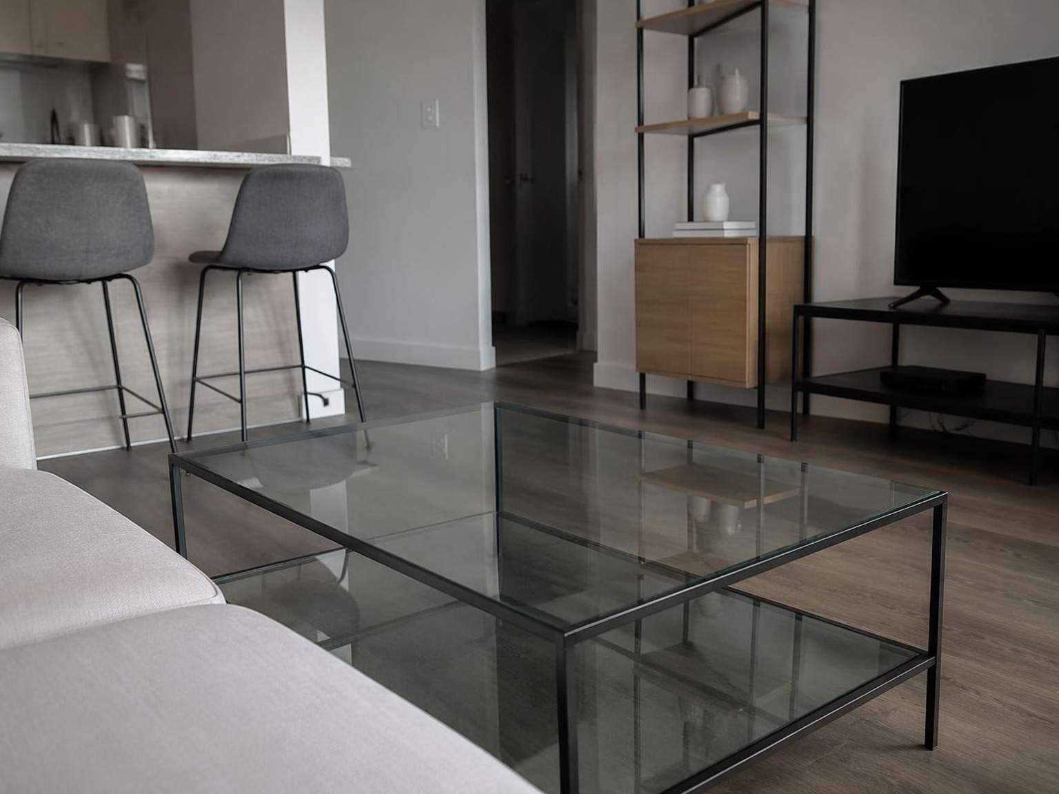 remove table from video feature image 2