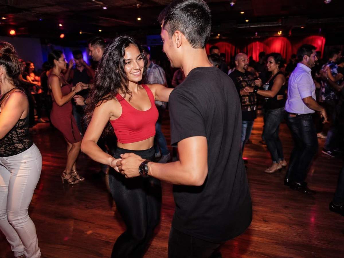 AI salsa dance generator prompt card distinct real photo 1 in 4:3