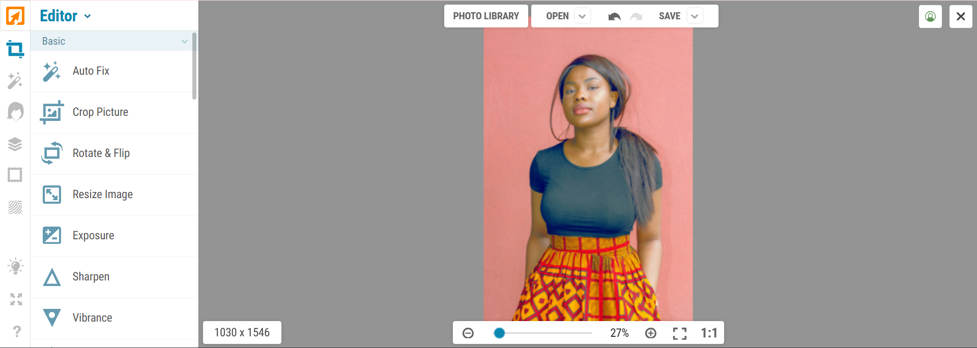 Use Ipiccy to adjust face shapes