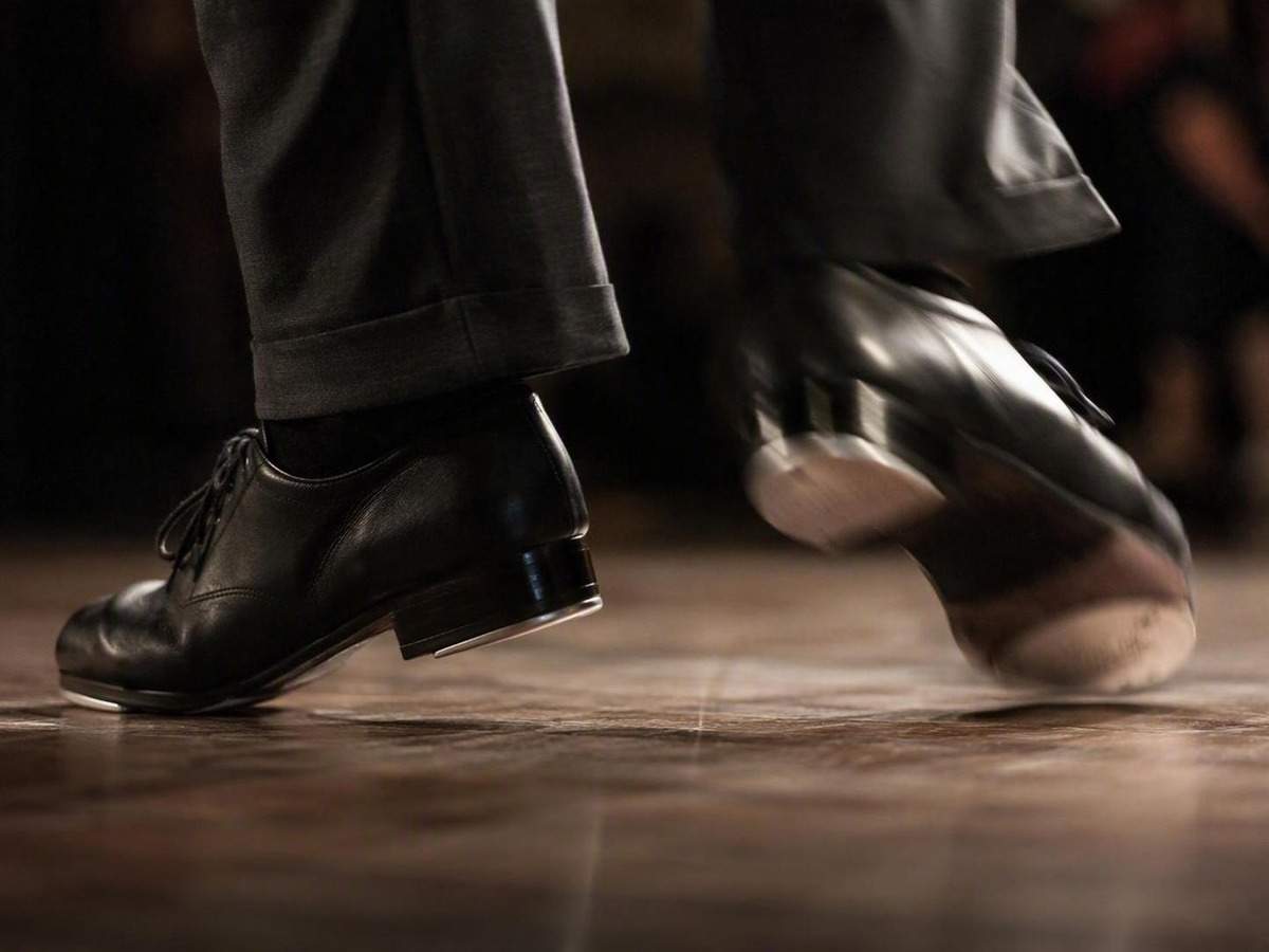 AI tap dance generator snabb omslag 1 i 4: 3