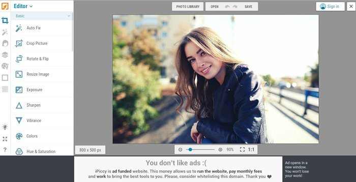 Interface of iPiccy - the perfect tool to change eye color in photos