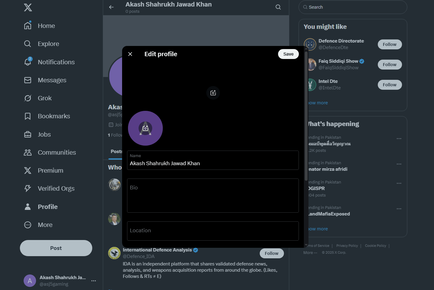 Akses Twitter dan pergi ke mengedit profil