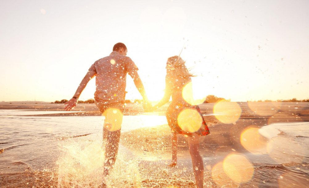 Ideas for beautiful golden hour photography-Motion & movement