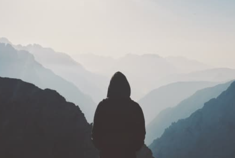 Create atmospheric perspective in photography-Environmental and portrait photography