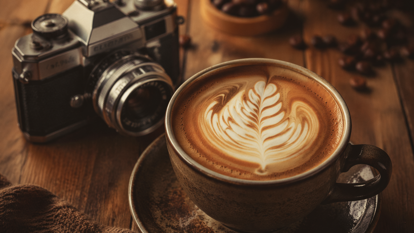 Dreamina Kaffee Fotofilter Prompt Beispiel 4: Mokka Fenster Stimmung