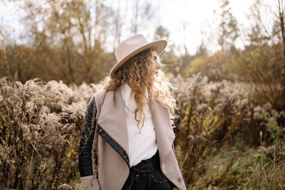 AI-generated outfits and virtual model try-ons