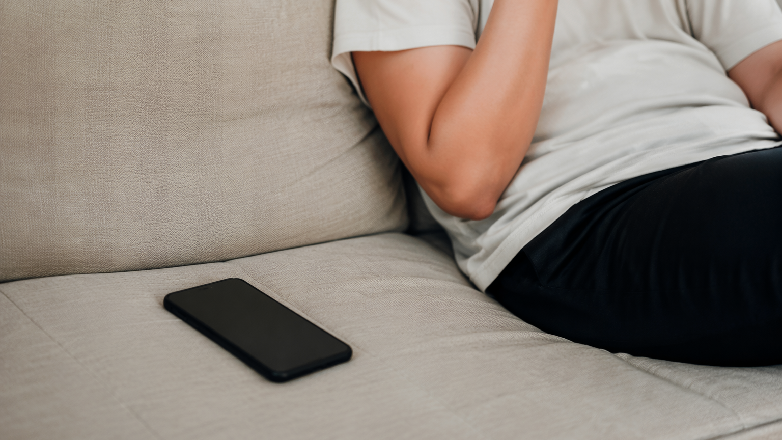 Dreamina entfernt Telefon aus Videoheld Beispiel 3
