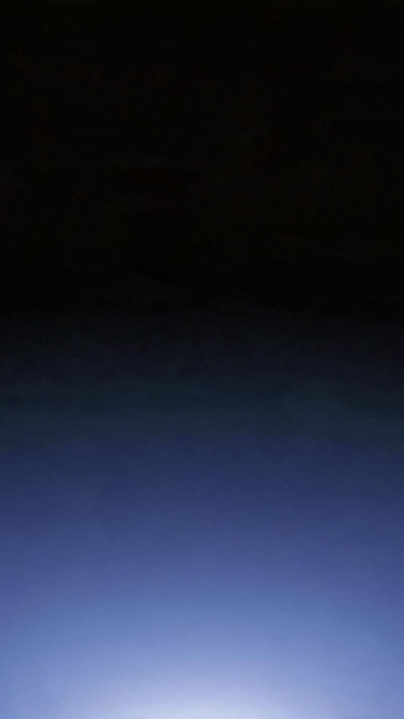 Happy oyster ai model background